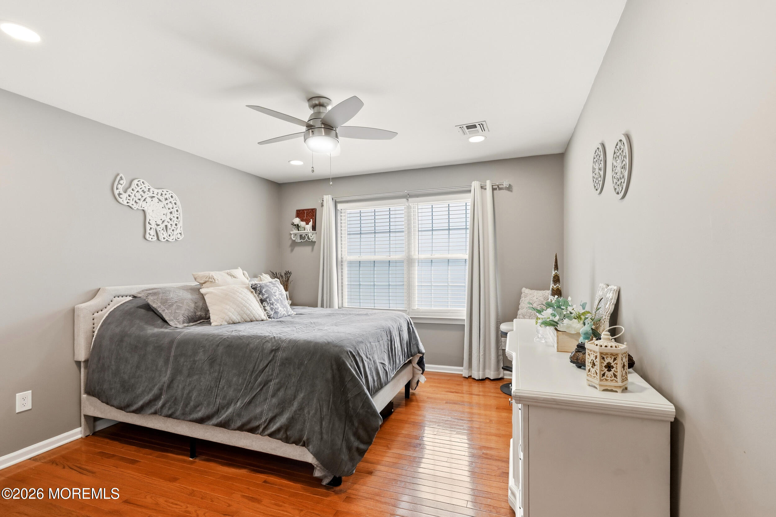11 Swallow Tail Court Jackson NJ 08527