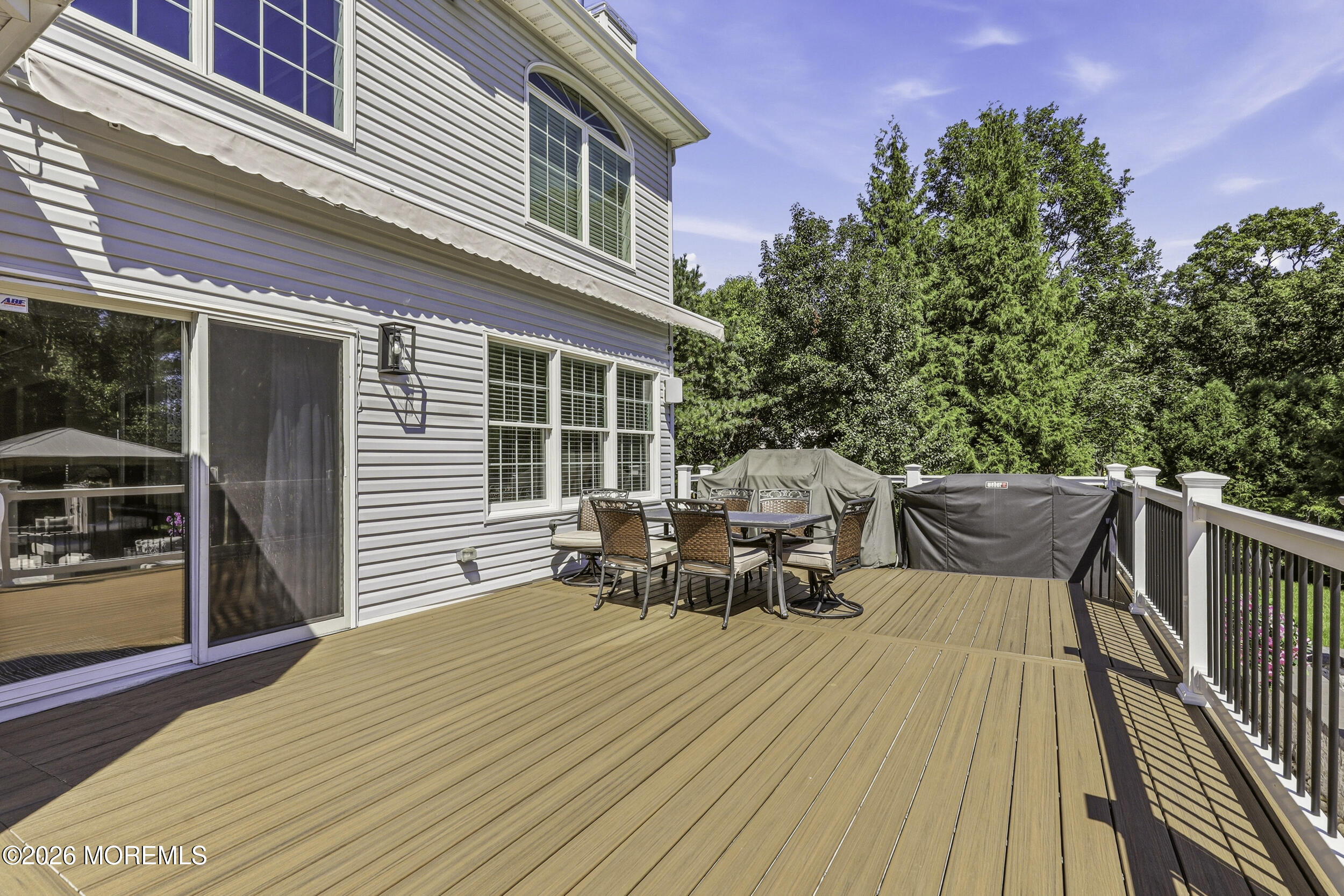 11 Swallow Tail Court Jackson NJ 08527