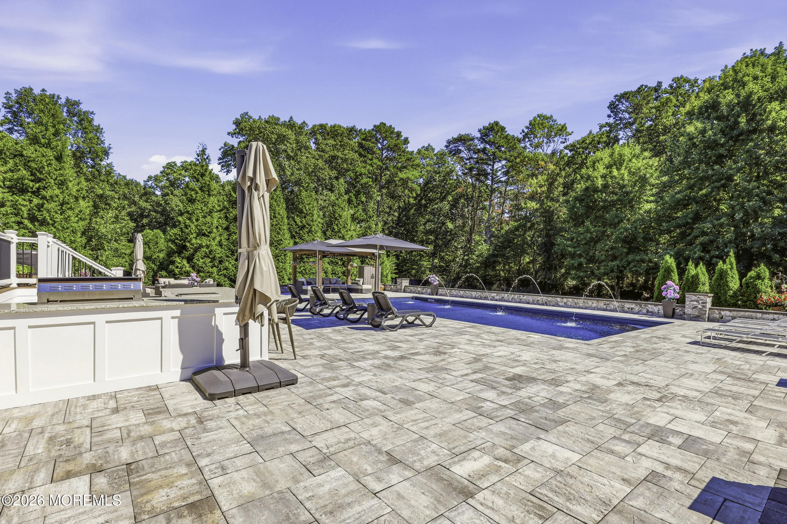 11 Swallow Tail Court Jackson NJ 08527