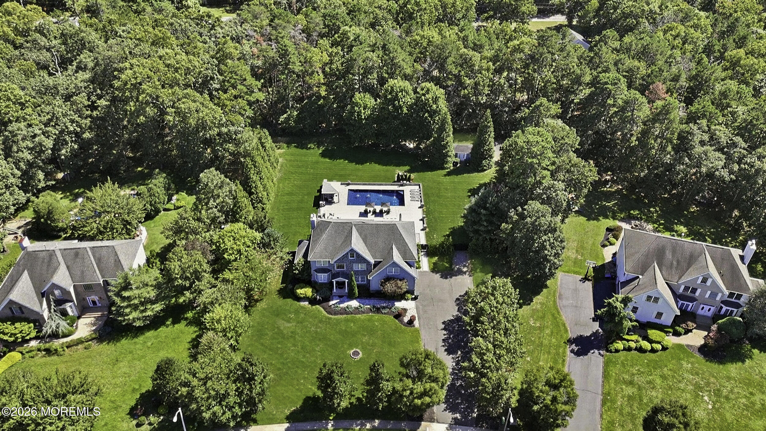 11 Swallow Tail Court Jackson NJ 08527