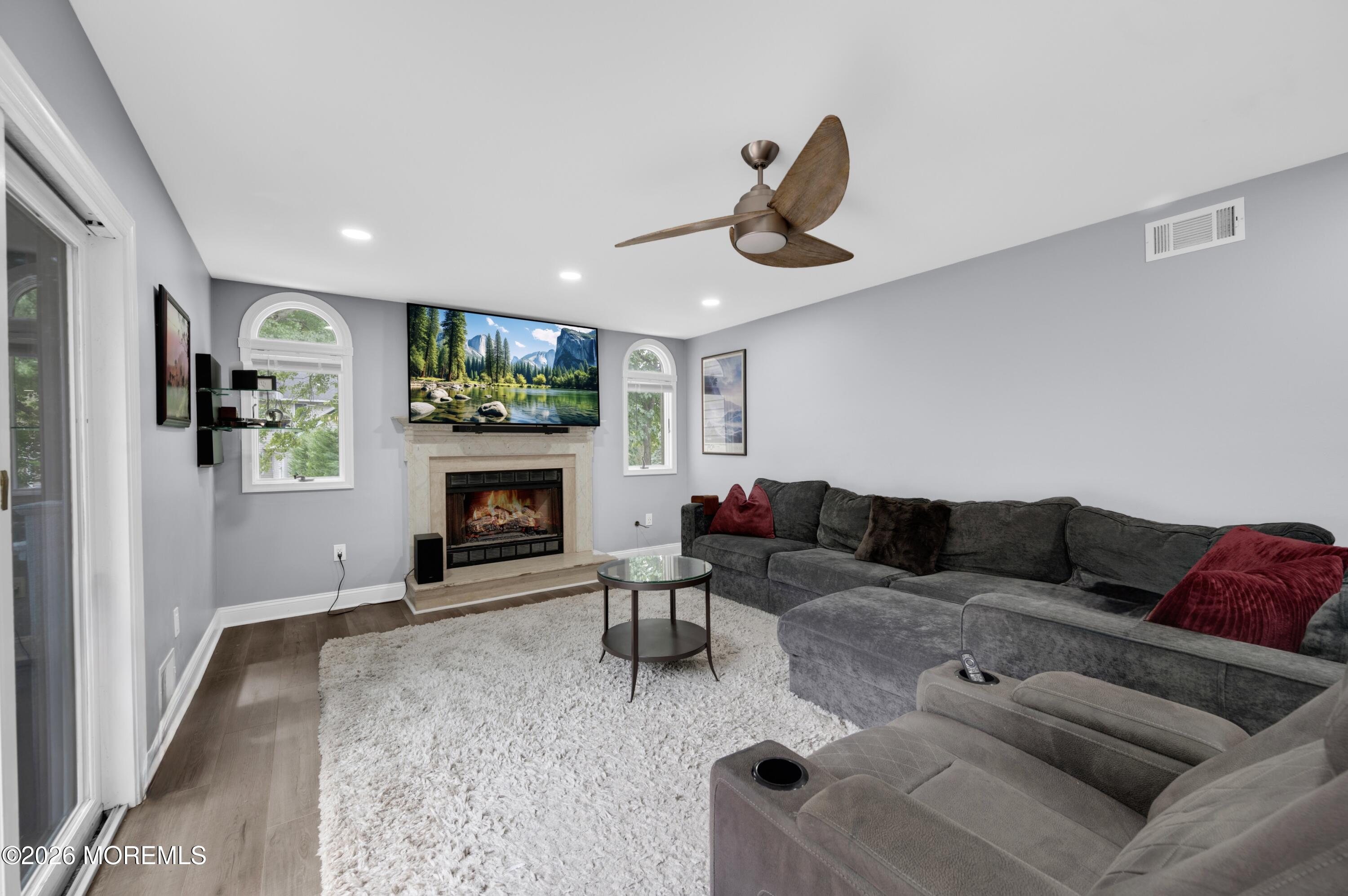 6 Quaker Hill Road Jackson NJ 08527
