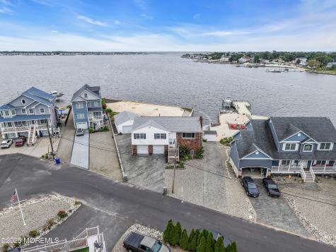 5 Bay Way Brick NJ 08723