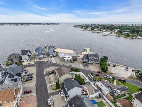 5 Bay Way Brick NJ 08723