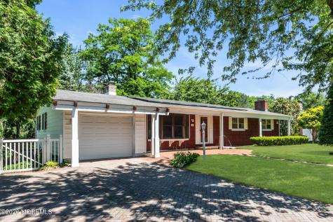 39 Court Drive Shrewsbury Boro NJ 07702