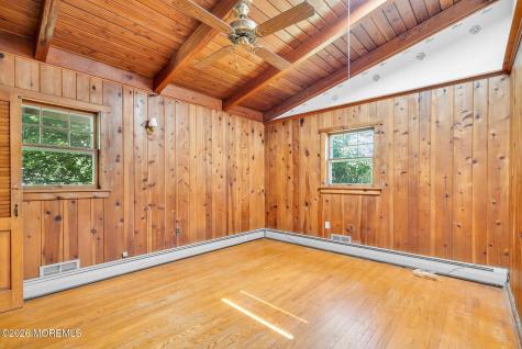 39 Court Drive Shrewsbury Boro NJ 07702