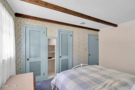 39 Court Drive Shrewsbury Boro NJ 07702