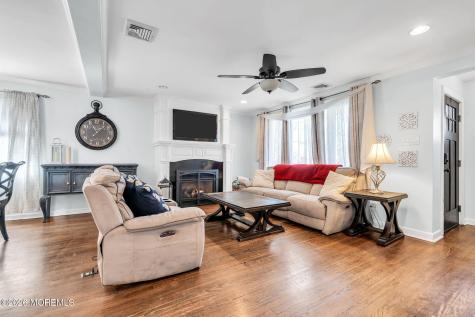 52 7th Street North Arlington NJ 07031