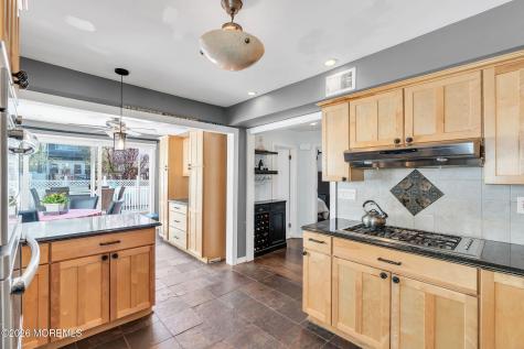 52 7th Street North Arlington NJ 07031
