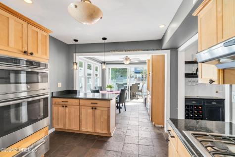 52 7th Street North Arlington NJ 07031