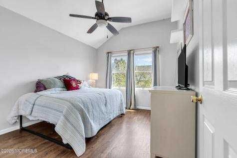 52 7th Street North Arlington NJ 07031