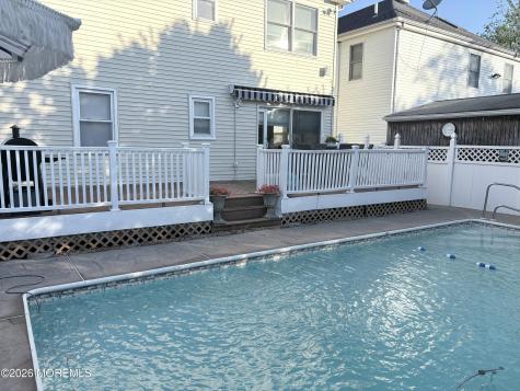 52 7th Street North Arlington NJ 07031