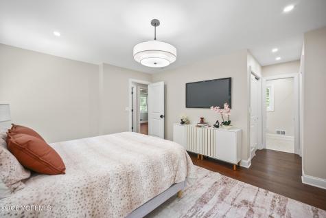 169 Pelican Road Middletown NJ 07748