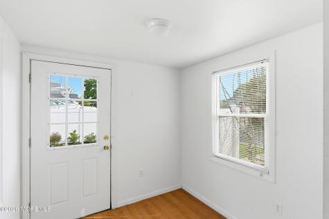 22 Thomas Street Toms River NJ 08753