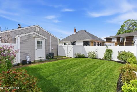 22 Thomas Street Toms River NJ 08753