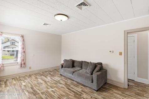 22 Thomas Street Toms River NJ 08753