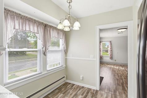 22 Thomas Street Toms River NJ 08753