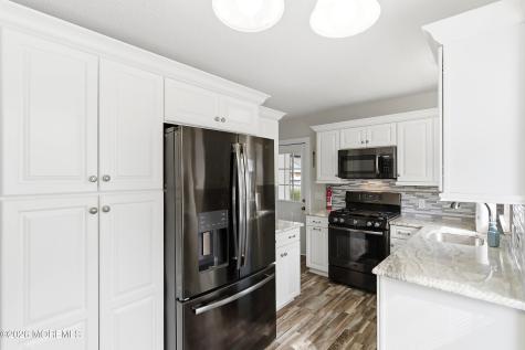 22 Thomas Street Toms River NJ 08753