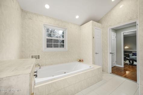 15 Huntley Road Holmdel NJ 07733