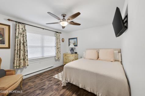 123B Edinburgh Lane Lakewood NJ 08701