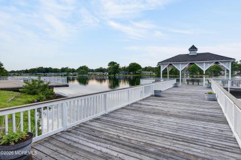 123B Edinburgh Lane Lakewood NJ 08701