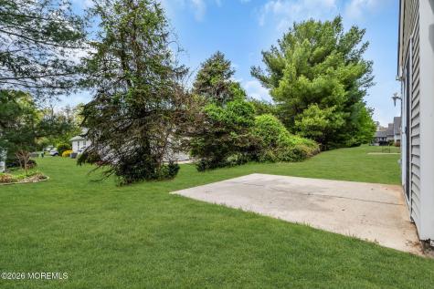 8 Skyline Drive Lakewood NJ 08701
