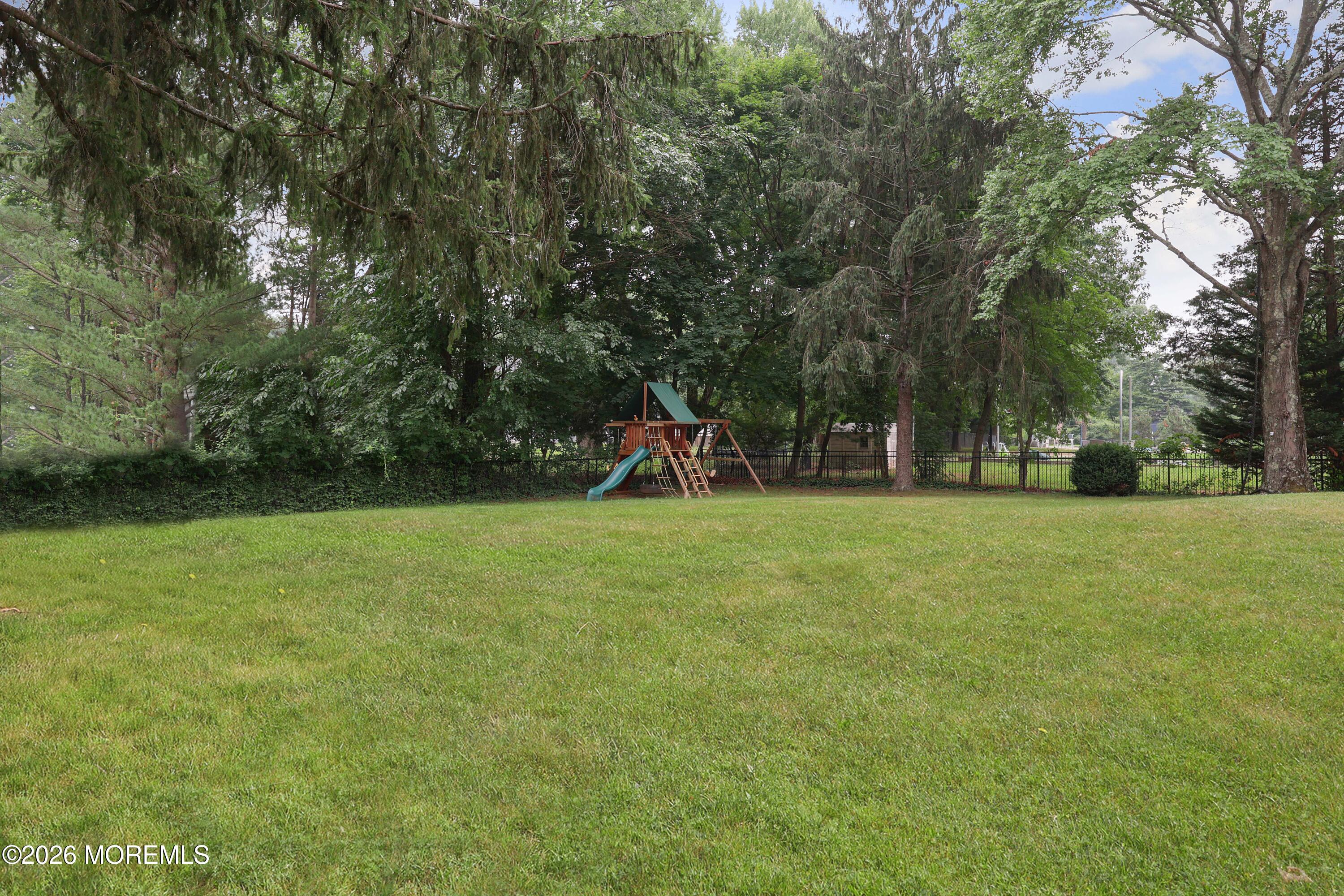 47 Phalanx Road Lincroft NJ 07738