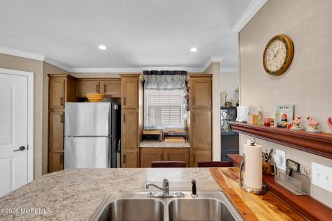 19 Otter Place Whiting NJ 08759