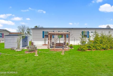 19 Otter Place Whiting NJ 08759