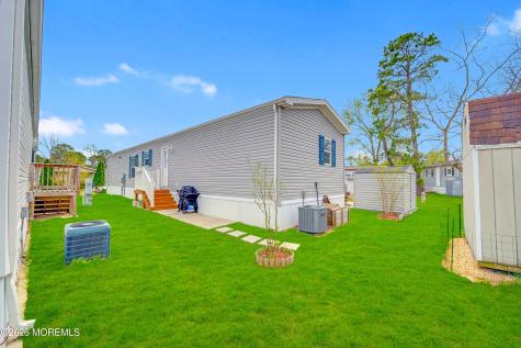 19 Otter Place Whiting NJ 08759