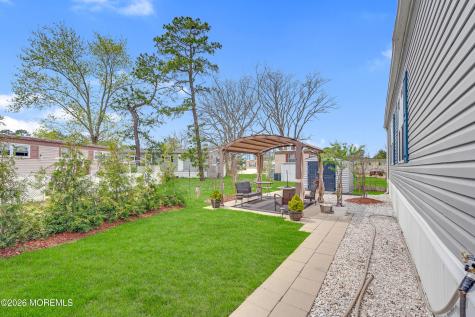 19 Otter Place Whiting NJ 08759