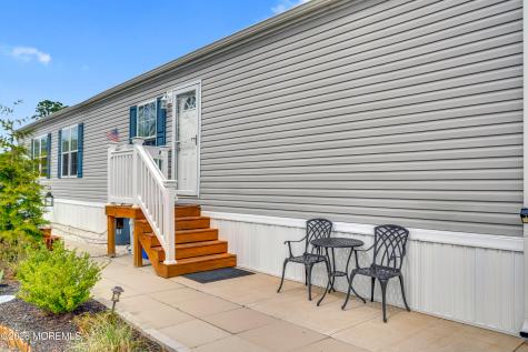 19 Otter Place Whiting NJ 08759