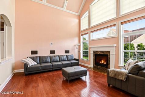 54 Bay Hill Road Lakewood NJ 08701