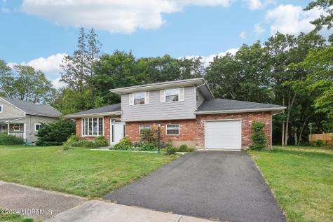 40 Lockwood Avenue Howell NJ 07731