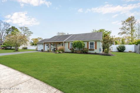 16 Aldgate Drive Brick NJ 08724