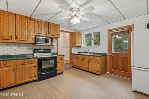 116 Therese Avenue Keyport NJ 07735