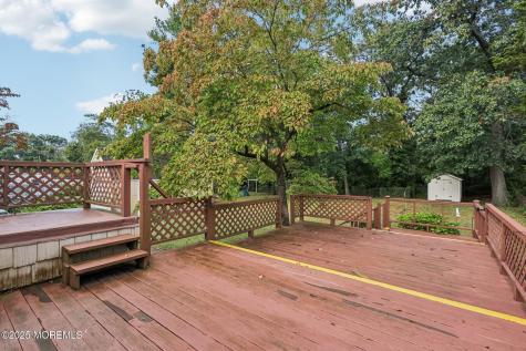 116 Therese Avenue Keyport NJ 07735