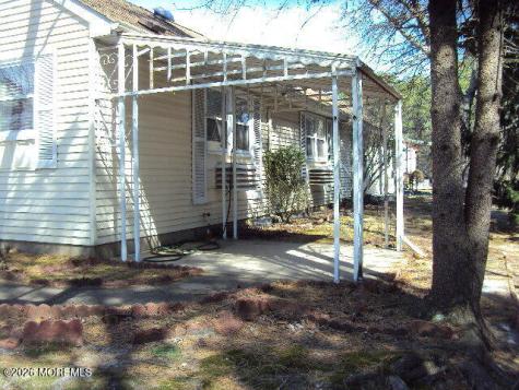 1 Quincy Drive Whiting NJ 08759