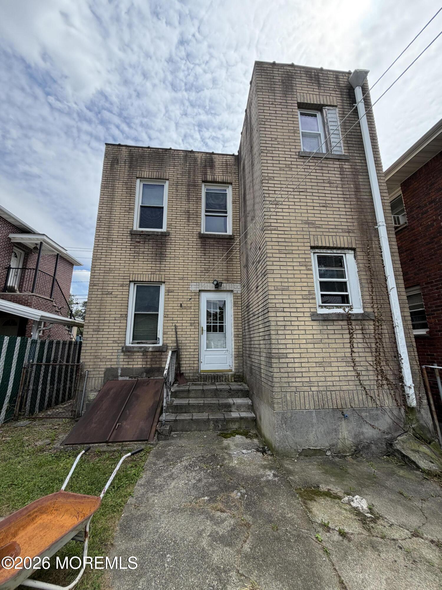 709 Stuyvesant Avenue Lyndhurst NJ 07071