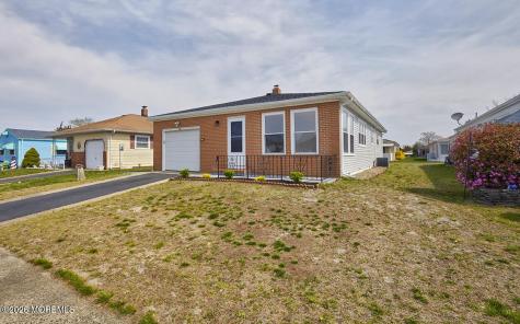 9 Mirador Court Toms River NJ 08757