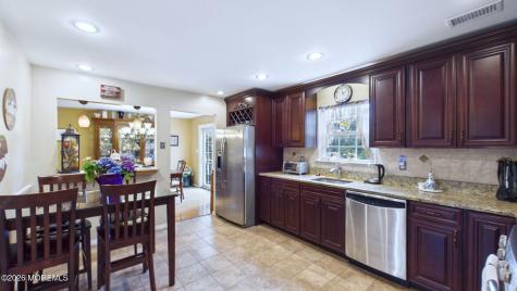 21 Netty Street Howell NJ 07731