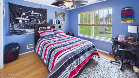21 Netty Street Howell NJ 07731