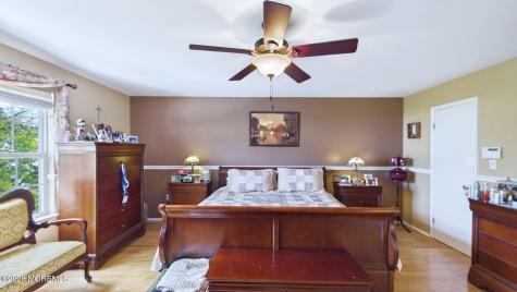 21 Netty Street Howell NJ 07731