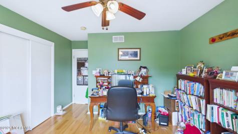 21 Netty Street Howell NJ 07731