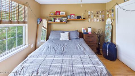 21 Netty Street Howell NJ 07731
