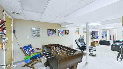 21 Netty Street Howell NJ 07731
