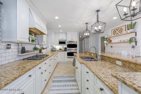 428 Washington Avenue Pine Beach NJ 08741