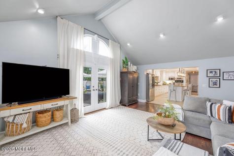 428 Washington Avenue Pine Beach NJ 08741