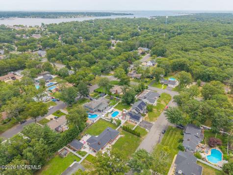 428 Washington Avenue Pine Beach NJ 08741