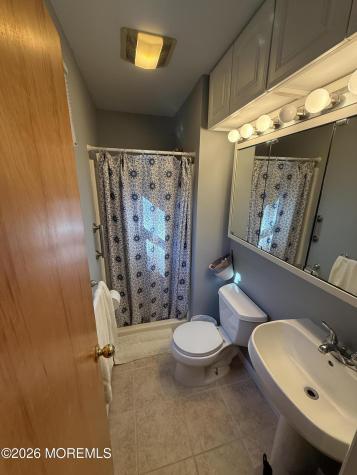 4 Cambridge Court Toms River NJ 08753
