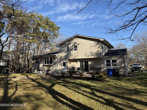 4 Cambridge Court Toms River NJ 08753